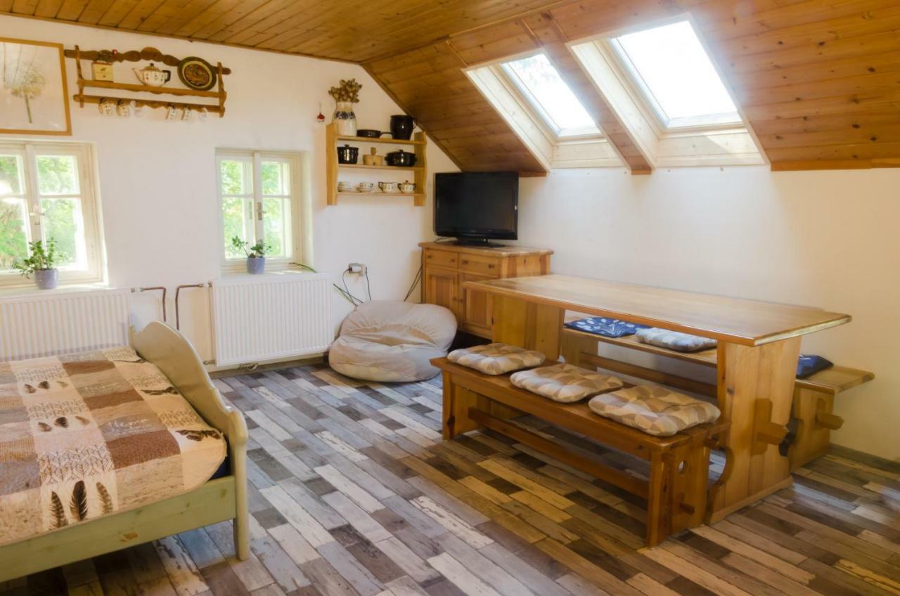 Chaloupka U Sv. Dyndy Apartman Nová Ves Kültér fotó